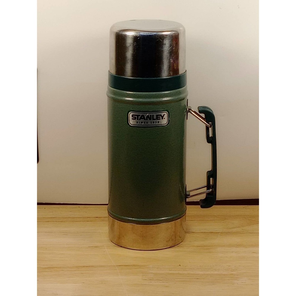 Stanley Classic Wide Mouth 24 Oz Stainless Vacuum Bottle Canteen Thermos, Green